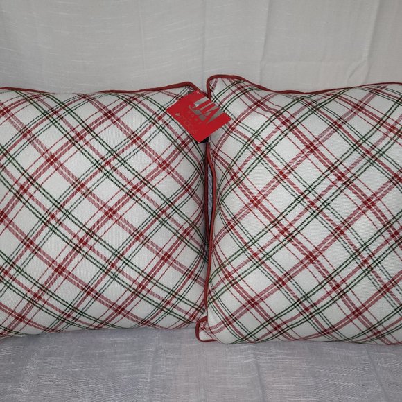 Macy's holiday collection Other - Macy's Decorative pillows